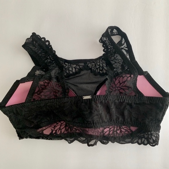 SOLD*Victoria's Secret PINK Large Black Floral Bra - Picture 2 of 4